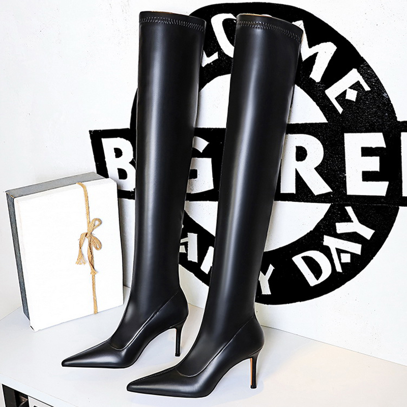 Stivali Sexy Sopra il Ginocchi - Shoe Tree recensione e prezzo